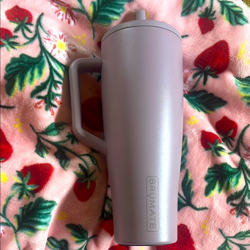 40oz Brumate Lavender Tumbler
